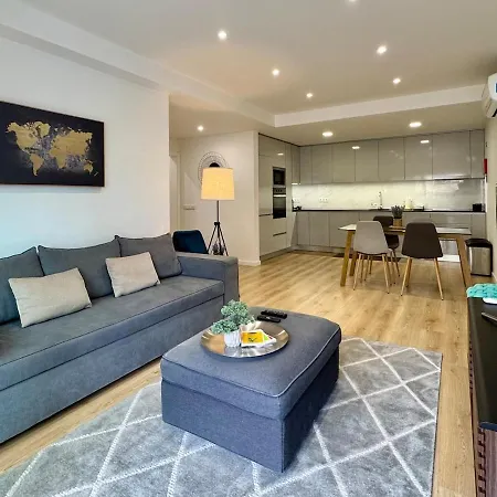 Apartman Mitihouse - Glamorous Getaway In *