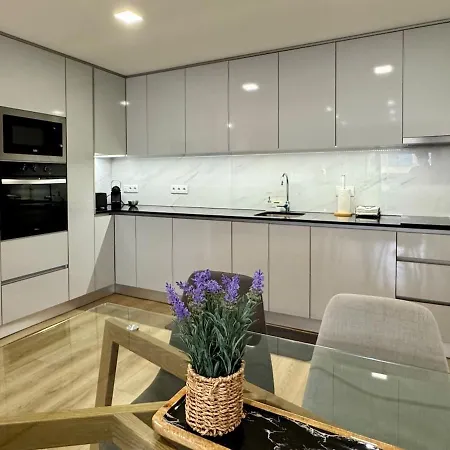 Апартаменты Mitihouse - Glamorous Getaway In *