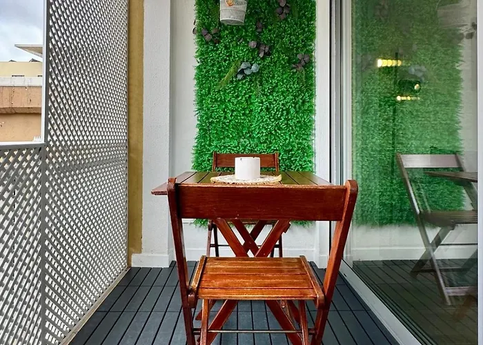 Апартаменты Mitihouse - Glamorous Getaway In *