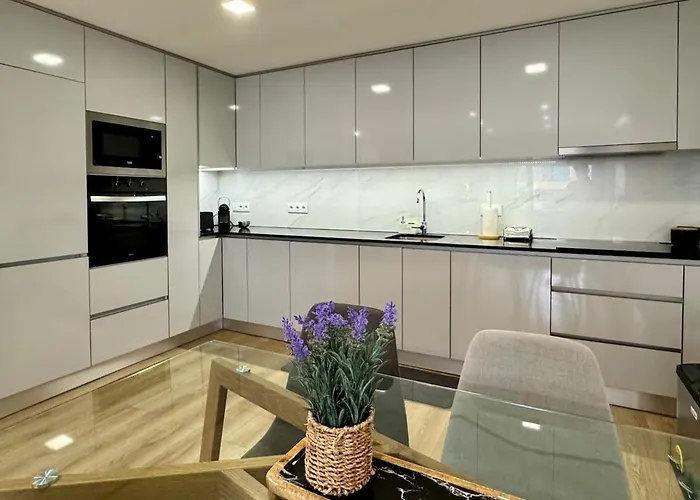 Апартаменты Mitihouse - Glamorous Getaway In *