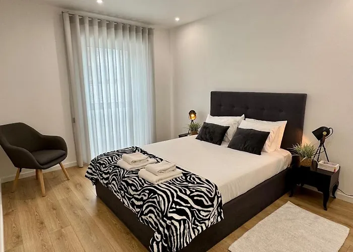 Апартаменты Mitihouse - Glamorous Getaway In
